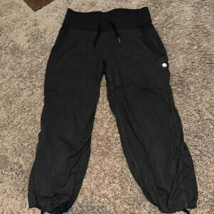 EUC Lululemon athletic pants